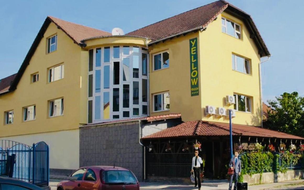 Guest house Yellow